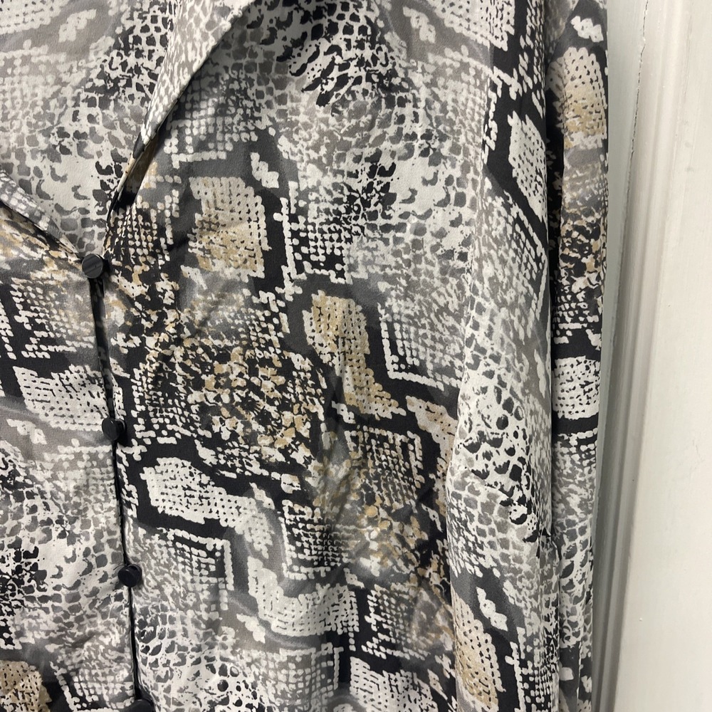 Worthington Gray and Beige Patterned Blouse 3X Lightweight - Picture 5 of 12